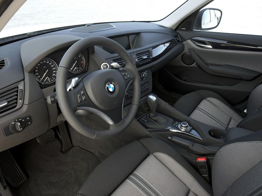  BMW X1 xDrive 2.3d 2009 года  (фото 16 из 30)